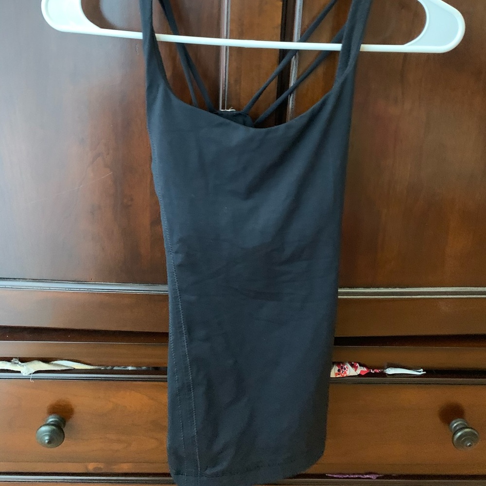 Lulu lemon black tank